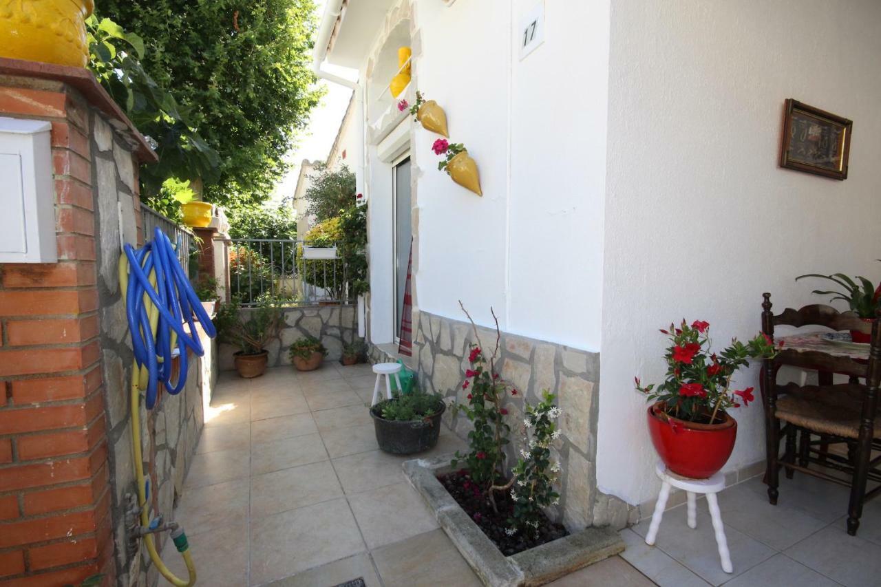 Maison De Vacances A Empuriabrava "Oasis" Exterior photo